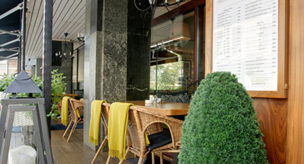 Летняя веранда The Nappe Bistro (ex. BB Cafe)